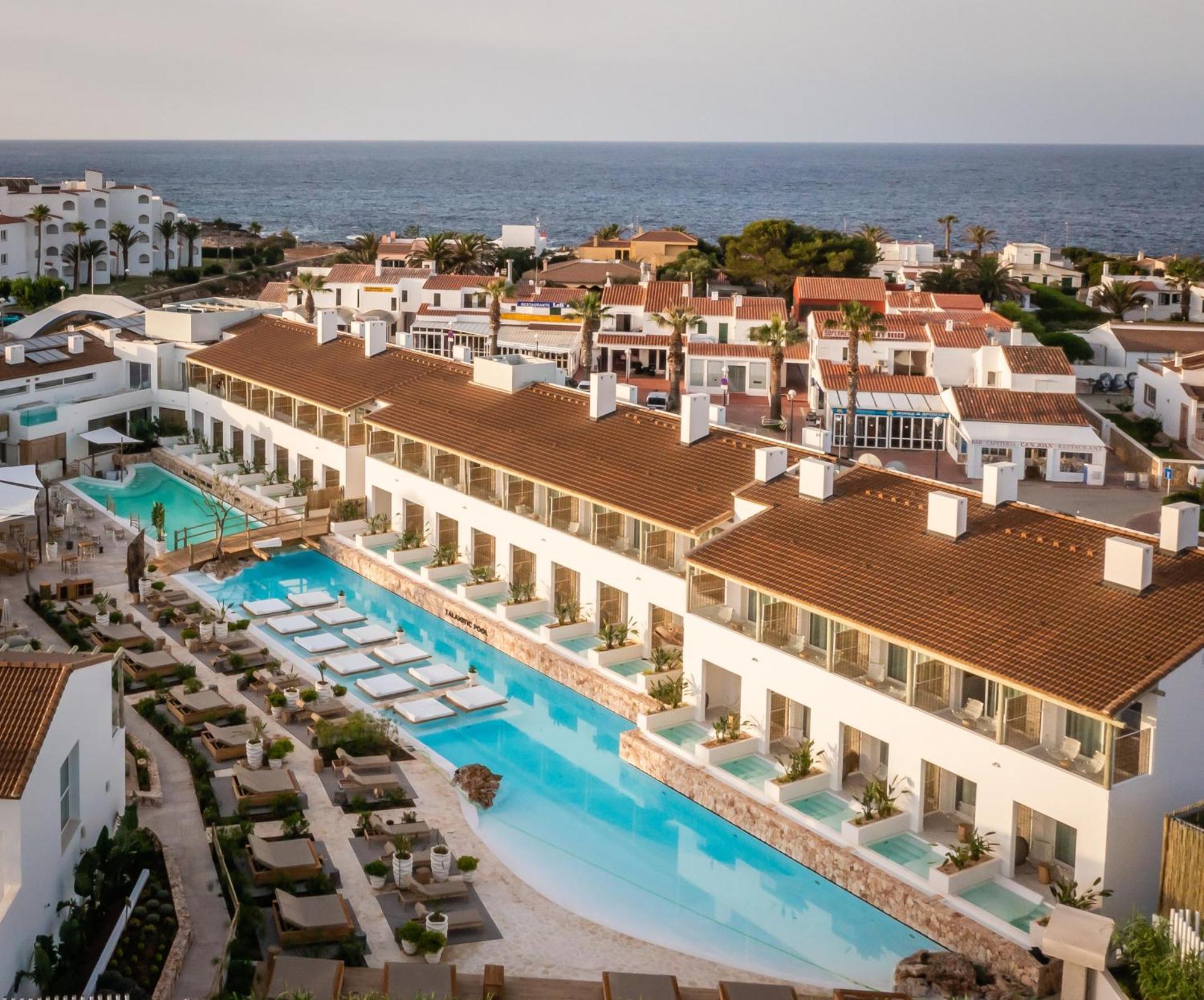 Lago Resort Menorca - Suites Del Lago Adults Only كالا ان بوسش المظهر الخارجي الصورة