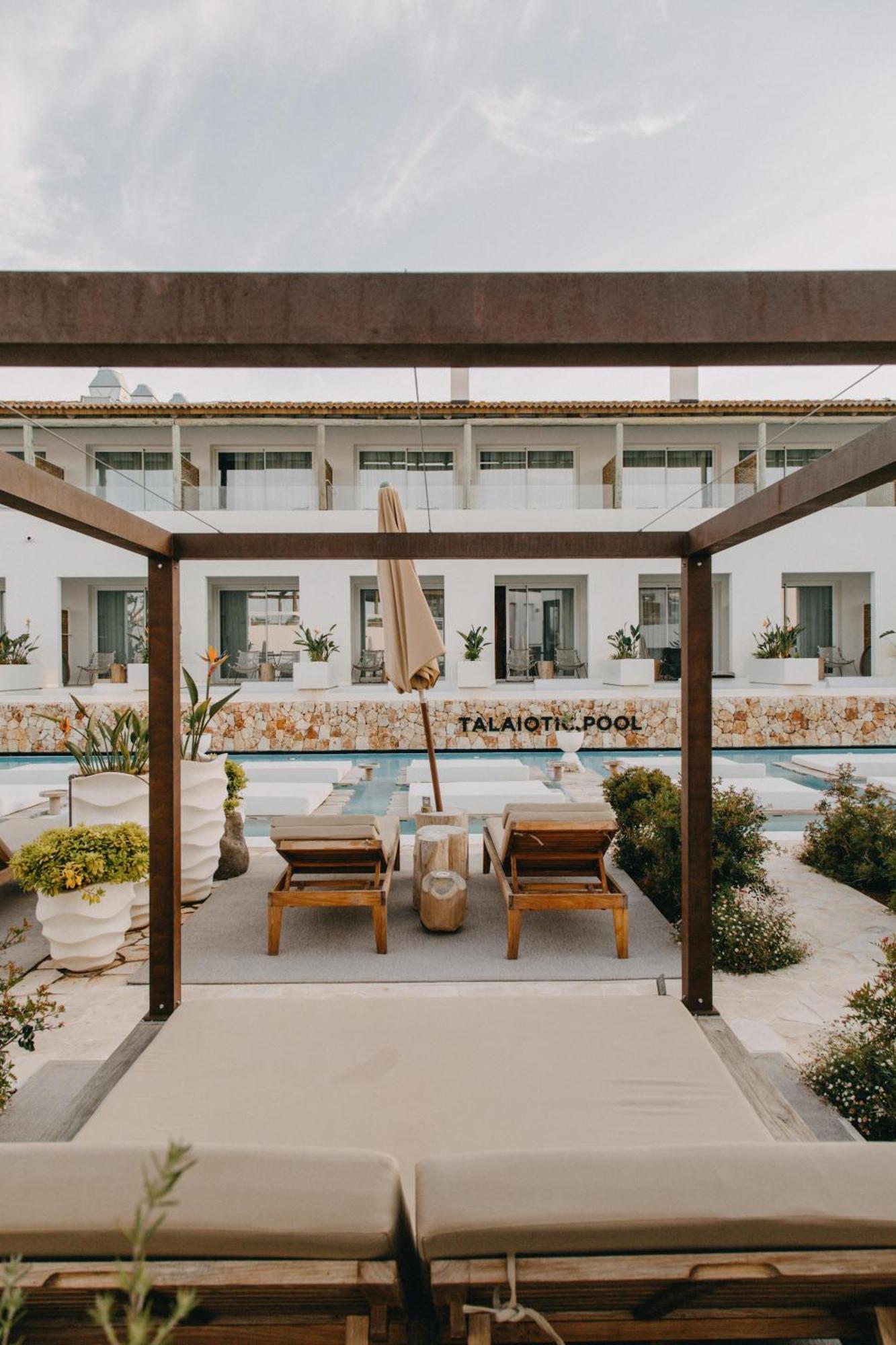 Lago Resort Menorca - Suites Del Lago Adults Only كالا ان بوسش المظهر الخارجي الصورة